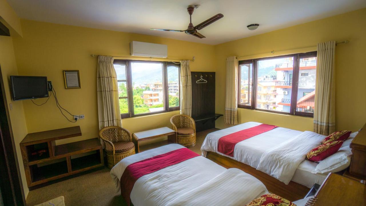 Silver Sky Hotel بوكْرا المظهر الخارجي الصورة